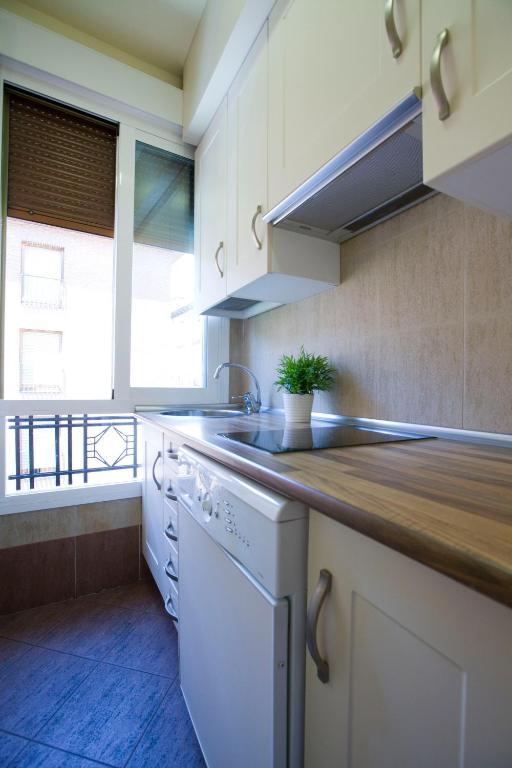 Apartamento Tirso De Molina Мадрид Номер фото